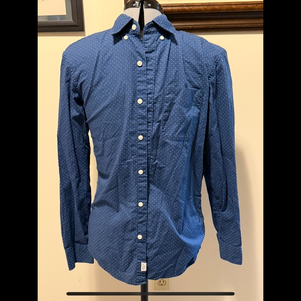 American Eagle Outfitters Blue Casual Button Down Shirt